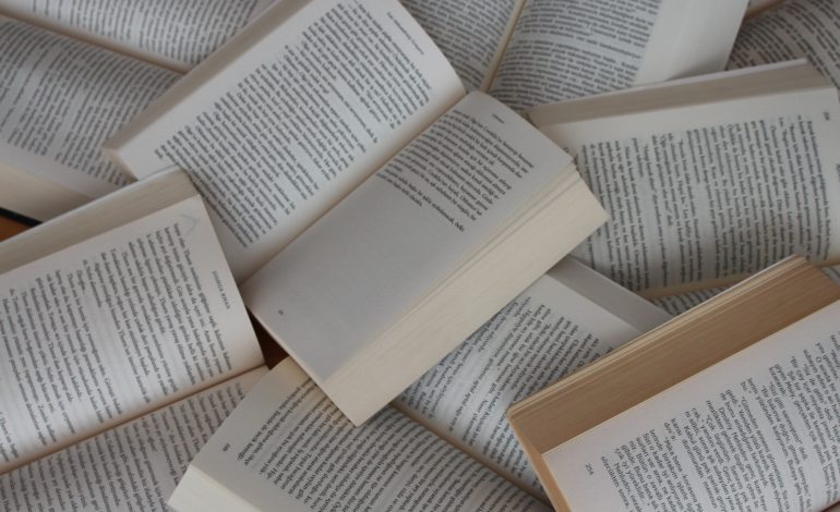  ۵۰ کتاب برتر که حتماً باید بخوانید